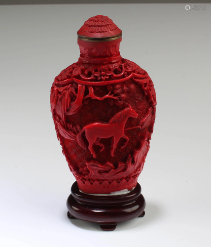 Chinese Lacquer Snuff Bottle