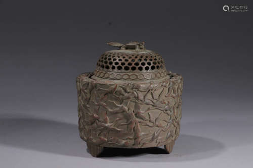 铜胎仙鹤纹熏香炉 A Chinese Crane Pattern Copper Incense Burner