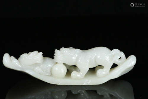 和田玉事事如意摆件 A Chinese Carved Hetian Jade Ornament