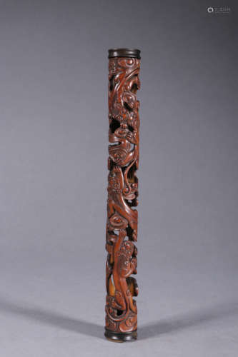 竹雕螭龙纹熏香筒 A Chinese Dragon Carved Bamnoo Incense Tube