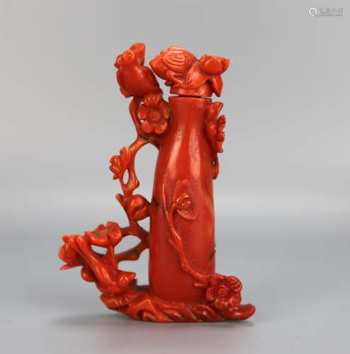A Chinese Coral Snuff Bottle, Qing Dynasty