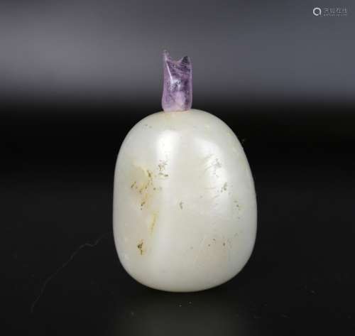 A Chinese White Jade Snuff Bottle, Pebble Material,