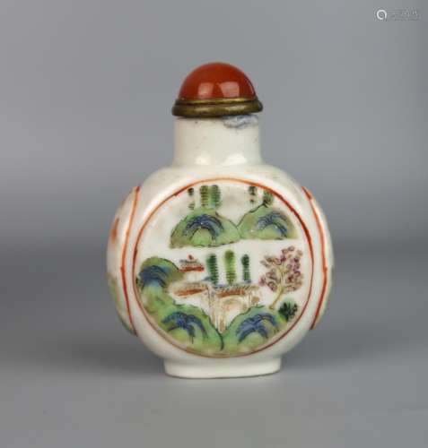 A Chinese Famille Rose Landscape Snuff Bottle, Daoguang