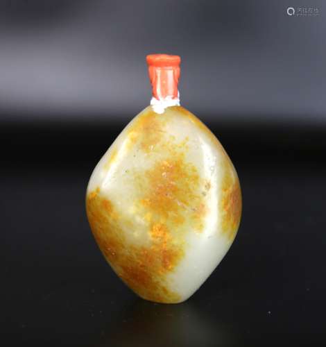 A Chinese Yellow Jade Snuff Bottle, Pebble Material,