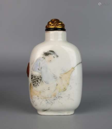 A Chinese Qianjiang Glazed Snuff Bottle, Signature of