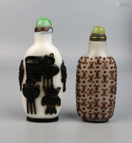 Two Chinese Glass Snuff Bottles, 19th Century