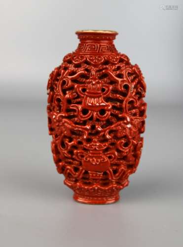 A Chinese Faux Bois Glazed Immitating Lacquer Snuff