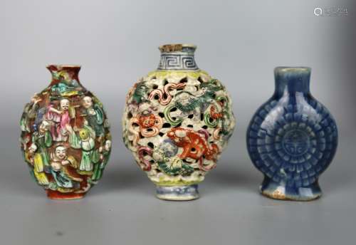 Three Chinese Famille Rose Snuff Bottles, Qing Dynasty