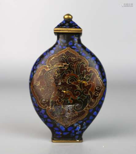 A Chinese Cloisonne Snuff Bottle Inlaid with Lapis