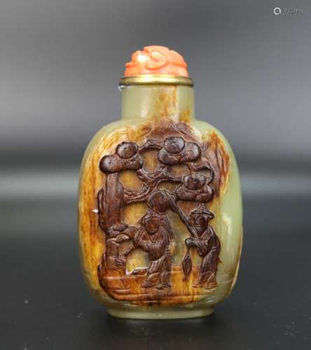 A Chinese Yellow Jade Snuff Bottle, Qing Dynasty,