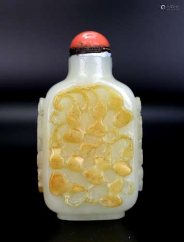 A Chinese Jade Russet Snuff Bottle, Qing Dynasty