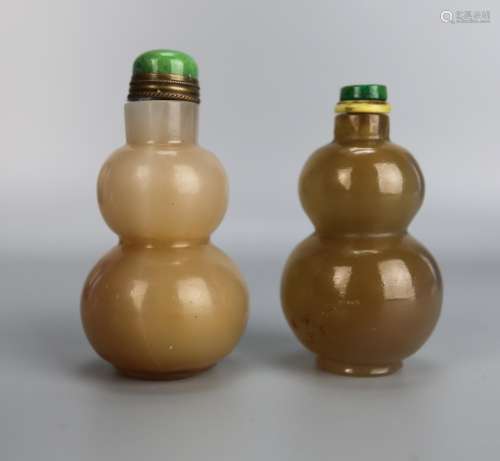 Two Chinese Agate Gourd Snuff Bottles, Qing Dynasty