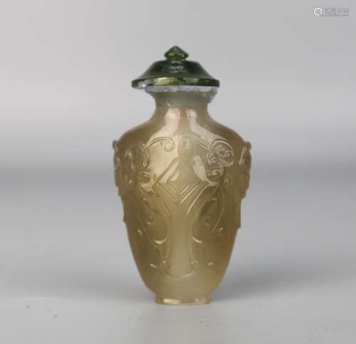 A Chinese Agate Snuff Bottle, 18th Century