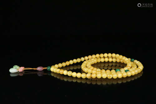 蜜蜡佛珠一条 A Chinese Beeswax Buddha Beads String