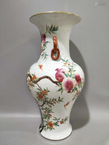 粉彩石榴纹双耳瓶 A Chinese Famille Rose Porcelain Vase with Double Ears