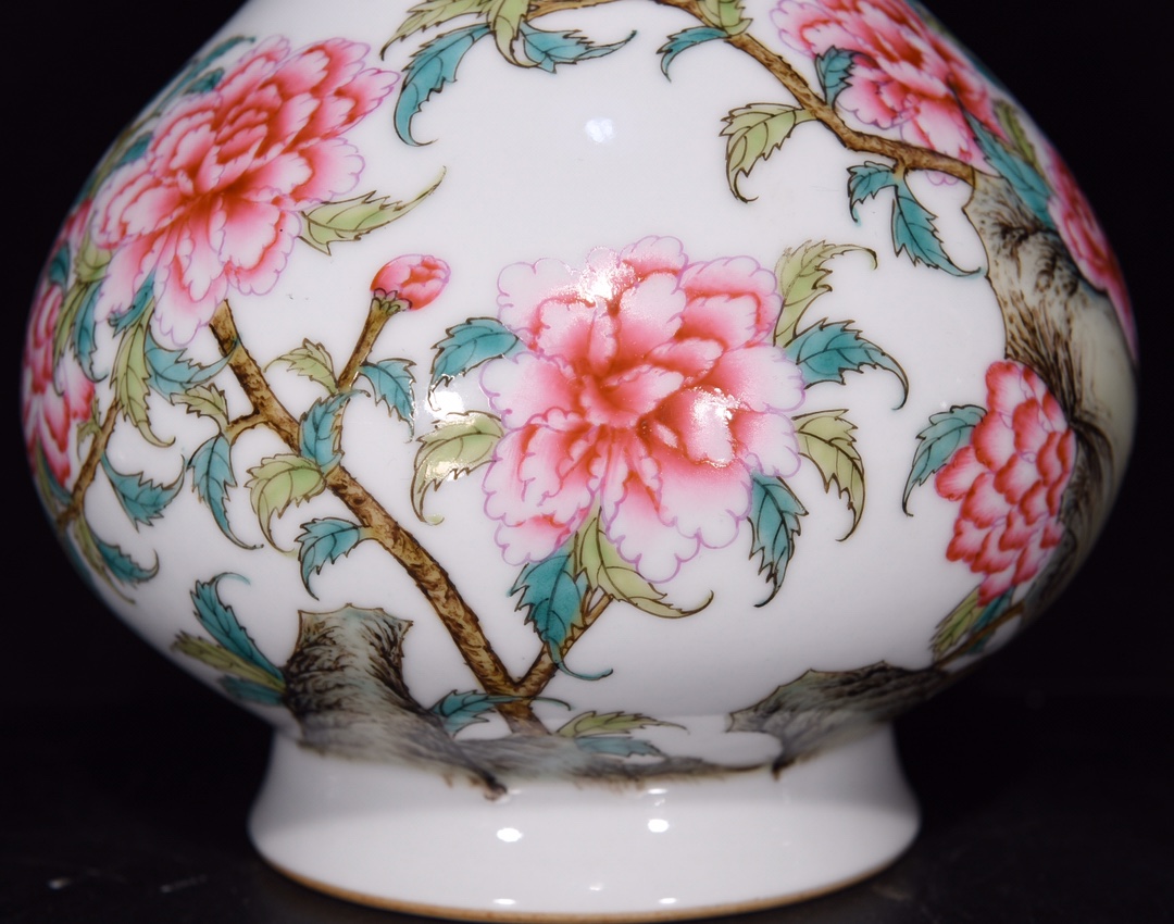 清乾隆五彩花开富贵纹玉壶春瓶achinesemulticoloredfloralporcelain