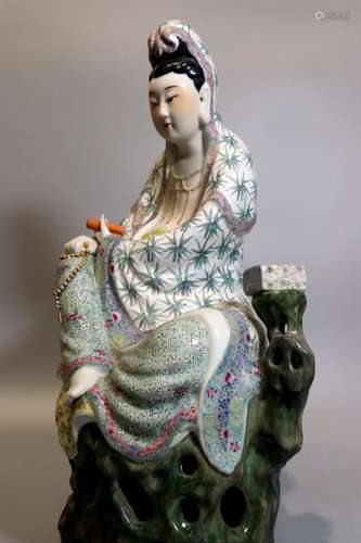 五彩观音瓷塑像 a Chinese Multi Colored Porcelain Guanyin Statue