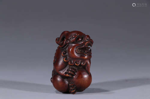 黄杨木貔貅把件 A Chinese Boxwood Pixiu Ornament