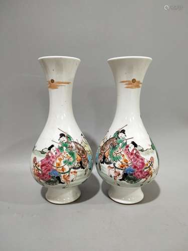 清.康熙、五彩人物橄榄瓶 A Chinese Multi Colored Figure Painted Porcelain Vase