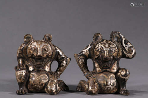 错金银古兽摆件 A Chinese Gold and Silver Inlaying Beast Ornament