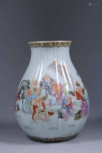 清代：雍正款·粉彩罗汉纹赏瓶 A Chinese Famille Rose Arhats Painted Porcelain Vase