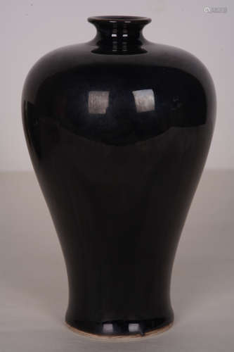 金代钨金釉梅瓶 A Chinese Mirror Black Glaze Porcelain Vase