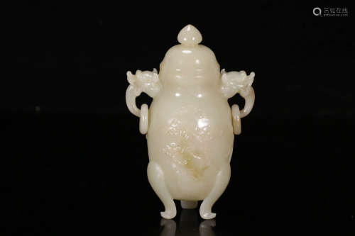 老和田玉兽首耳环赏瓶 A Chinese Carved Hetian Jade Vase