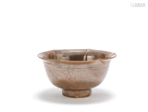 A lobed russet-brown glazed bowl Song Dynasty
