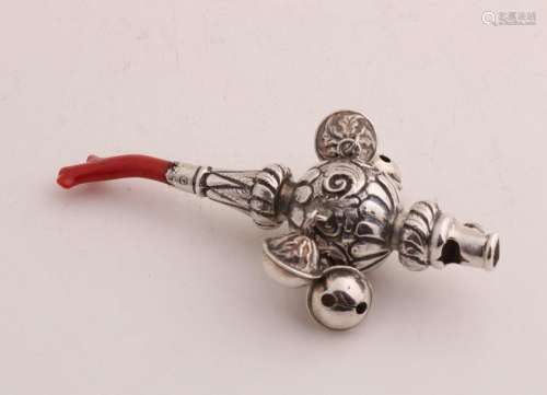 Silver rattle