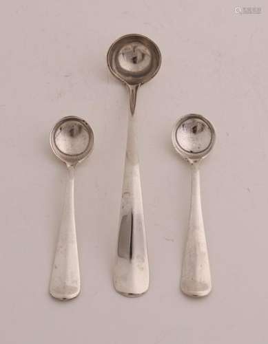 Silver salt + muster spoons