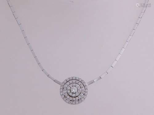 White gold choker with diamond