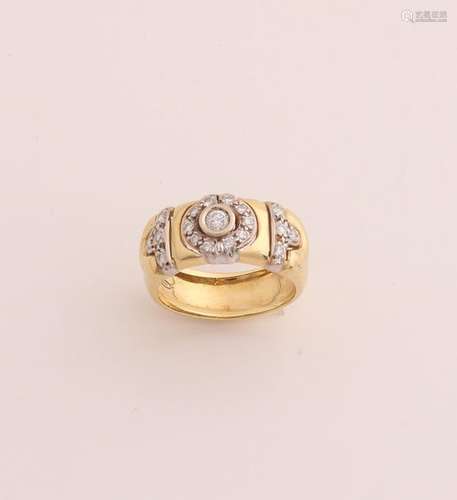 Gold ring with diamond