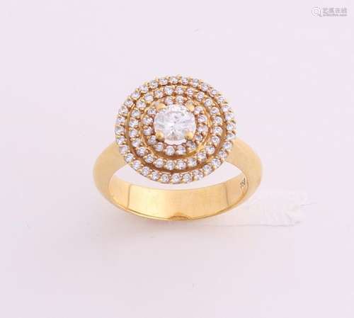 Gold ring with diamond