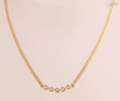 Gold choker with diamond