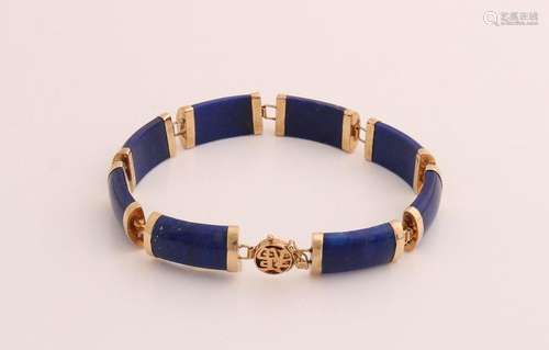 Gold bracelet with lapis lazuli