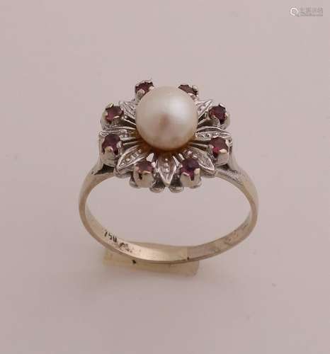 White gold ring with ruby ​​and pearl