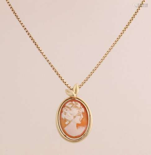 Gold necklace with cameo pendant