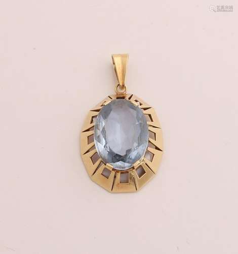 Gold pendant with blue stone