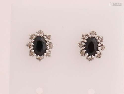 Gold ear studs with sapphire (set)