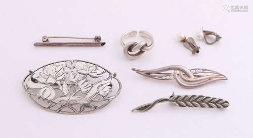 Lot of modern silver jewelry