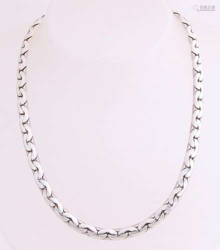 Silver necklace, short