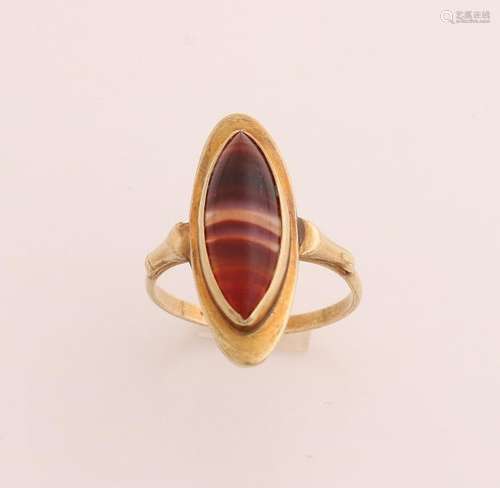 Gold ring with stripe agate