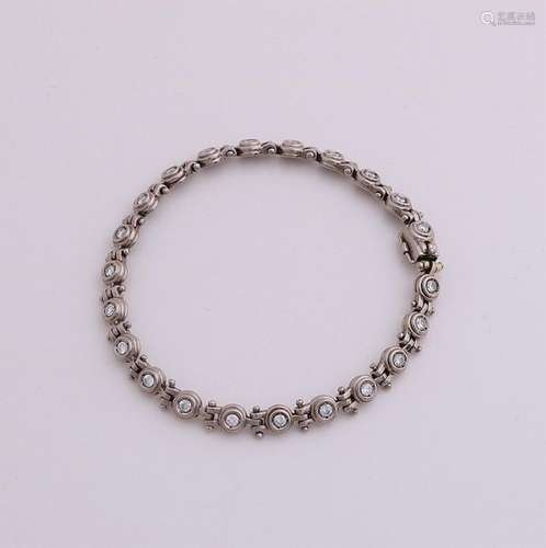 White gold bracelet with diamond