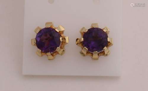 Gold ear studs amethyst