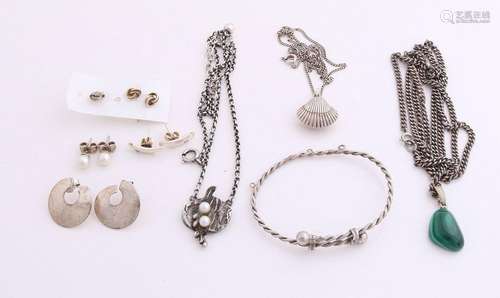 Lot of silver jewelery