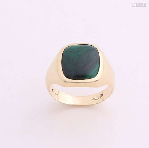 Gold signet ring malachite