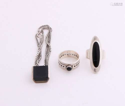 3 Silver jewelry with onyx