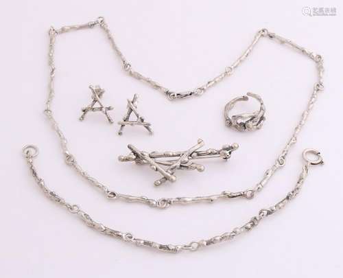 Silver jewelry set