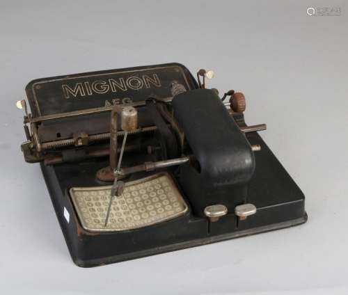 Mignion AEG typewriter