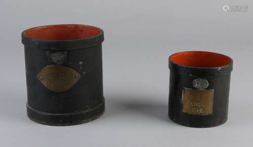 Grain measuring cups, tin with oak mark